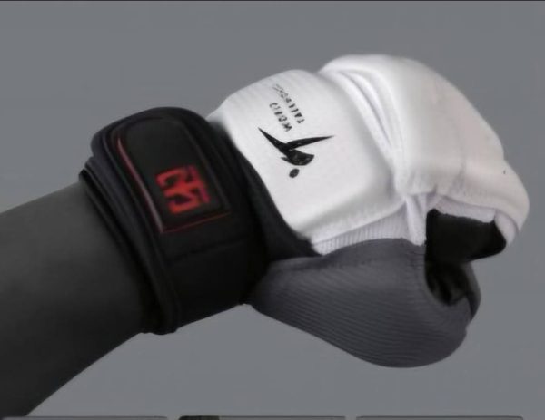 WhatsApp Image 2026-01-21 at 02.27.11 Mooto New Guantes WT